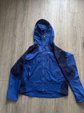 Patagonia CSS Soft Shell Jacket Blue L Size Waterproof Sealed Seams (80)
